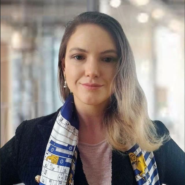 Alexandra Lloyd